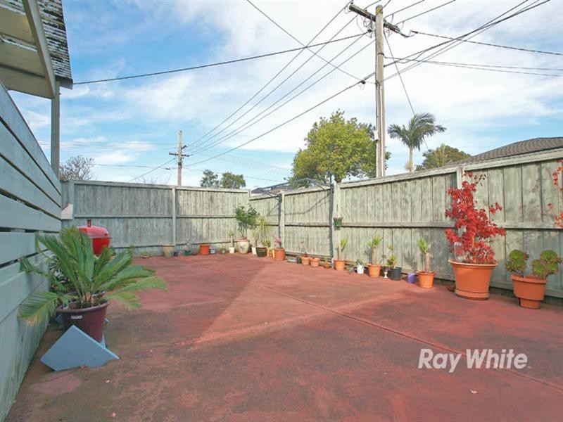 1/1 Reark Avenue, Noble Park VIC 3174