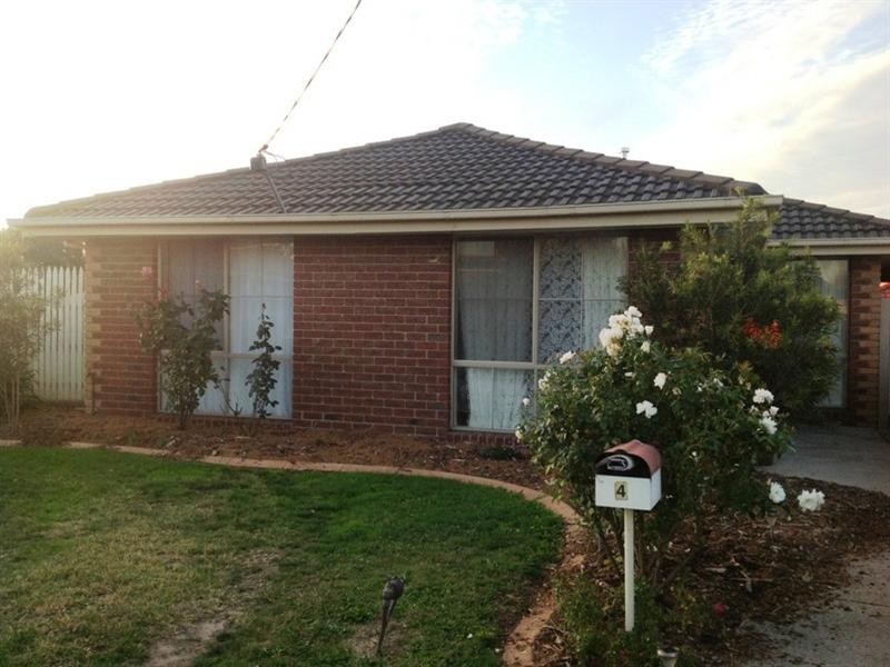 4 Chloe Court, Cranbourne West VIC 3977