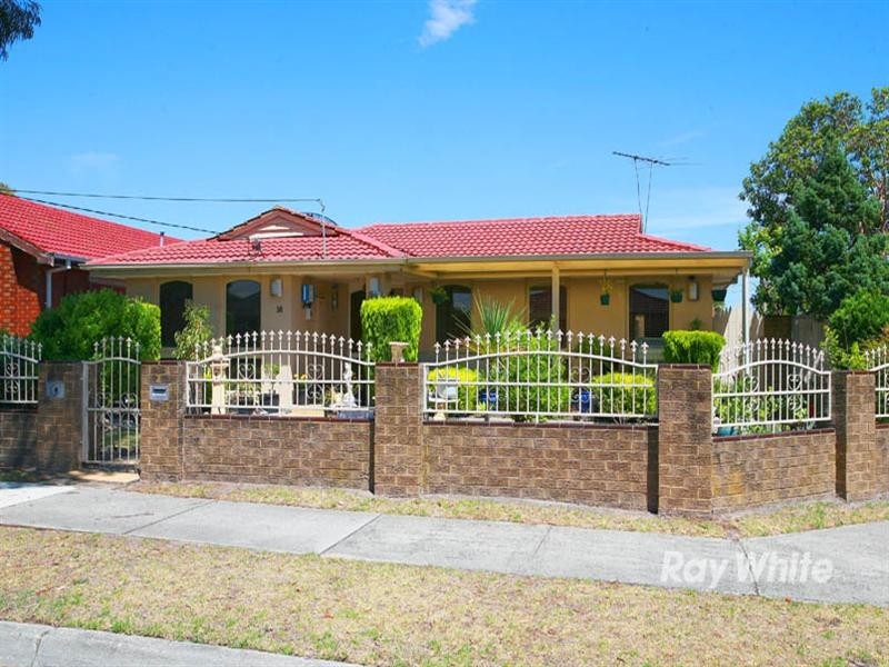 16 Henderson Road, Keysborough VIC 3173