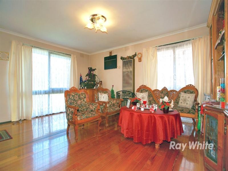 5 Gumbuya Close, Eumemmerring VIC 3177