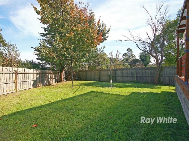 5 Gumbuya Close, Eumemmerring VIC 3177