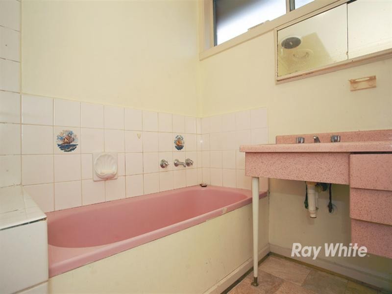 12 Locharn Crescent, Keysborough VIC 3173