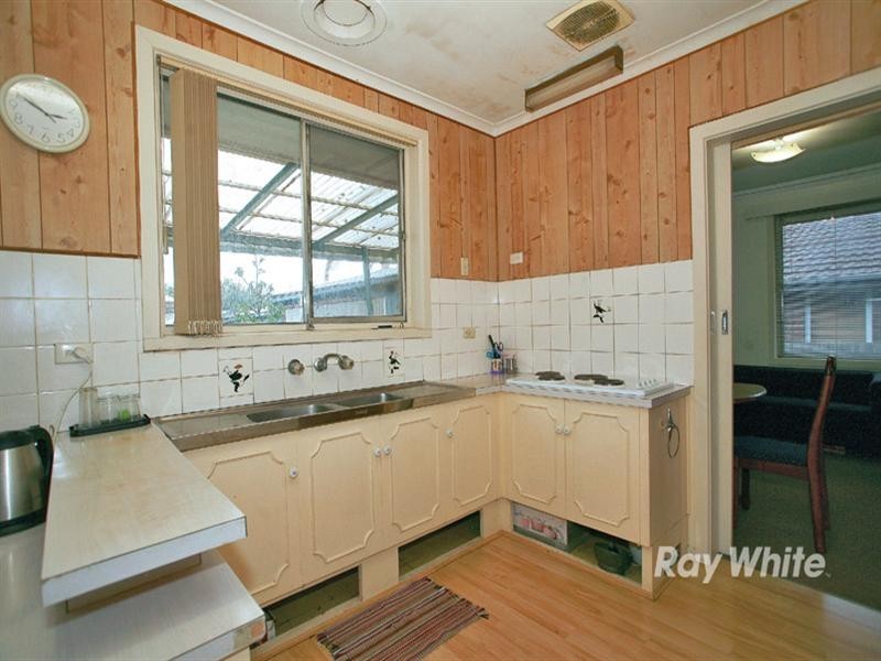 12 Locharn Crescent, Keysborough VIC 3173