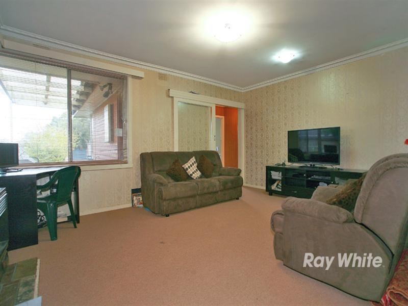 12 Locharn Crescent, Keysborough VIC 3173