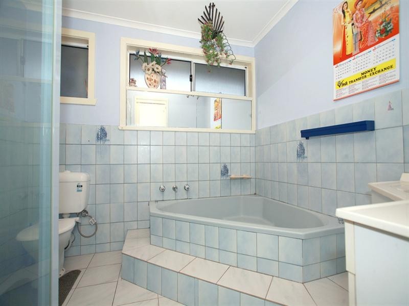 29 Putt Grove, Keysborough VIC 3173