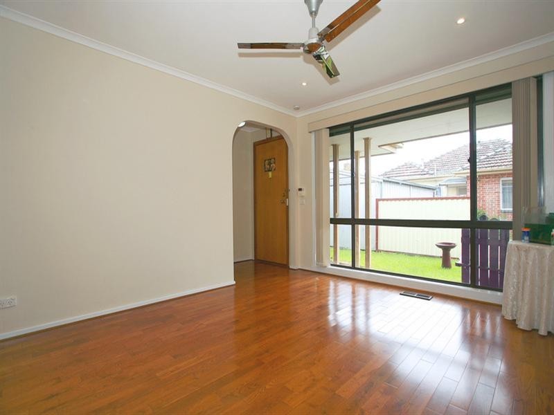 2/12 Wall Street, Noble Park VIC 3174