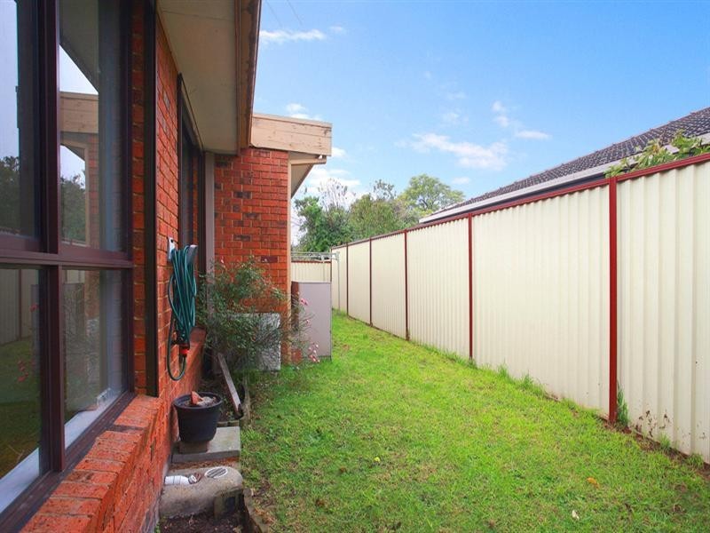 2/12 Wall Street, Noble Park VIC 3174