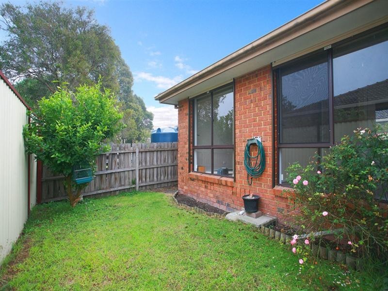 2/12 Wall Street, Noble Park VIC 3174