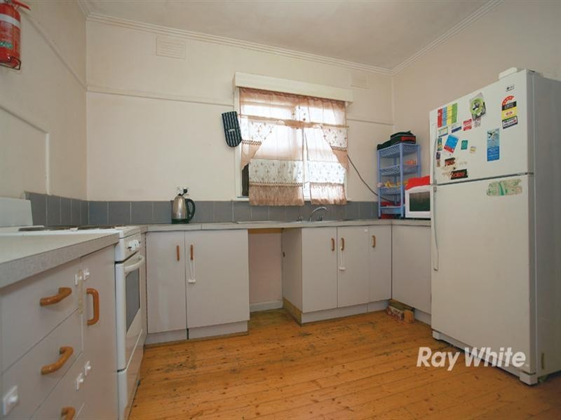 40 Gladstone Road, Dandenong VIC 3175