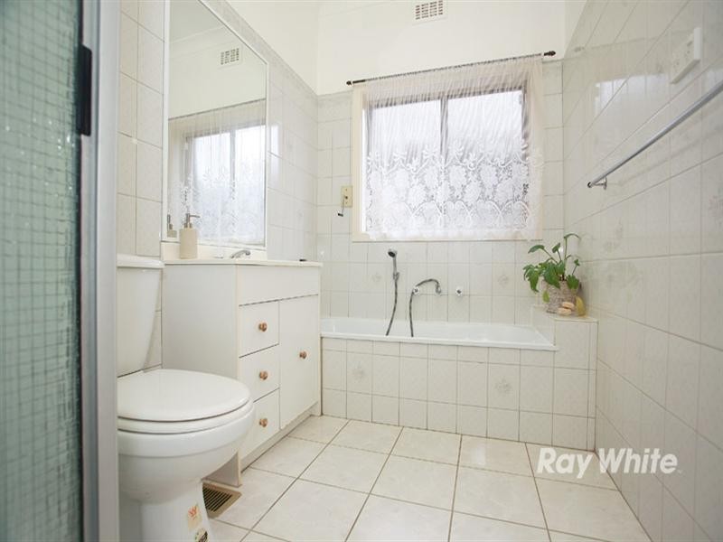 1/10 Bowman Street, Noble Park VIC 3174