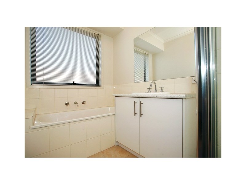 4/28 Noble Street, Noble Park VIC 3174