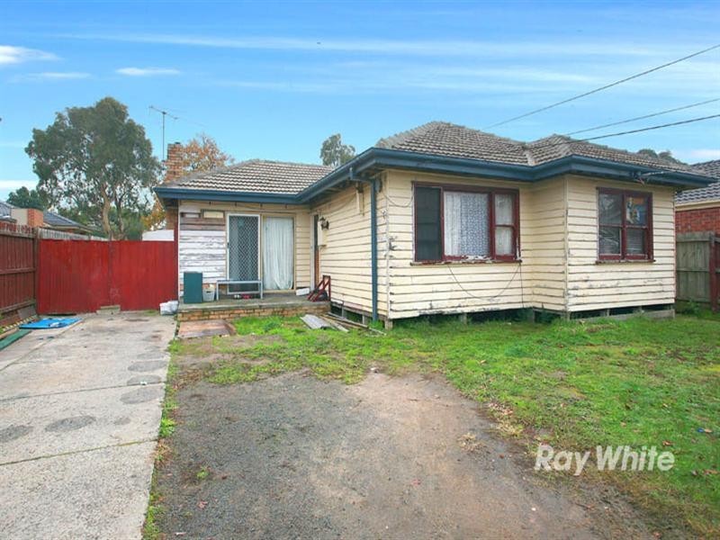 7 Through Road, Noble Park VIC 3174