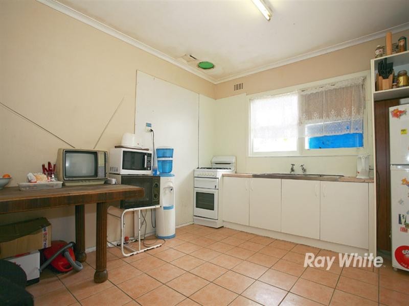 7 Through Road, Noble Park VIC 3174