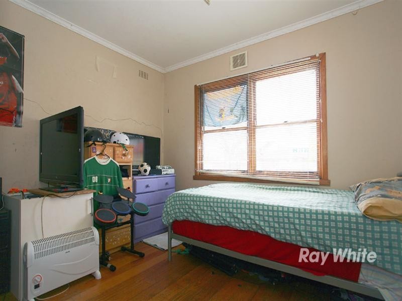 7 Through Road, Noble Park VIC 3174