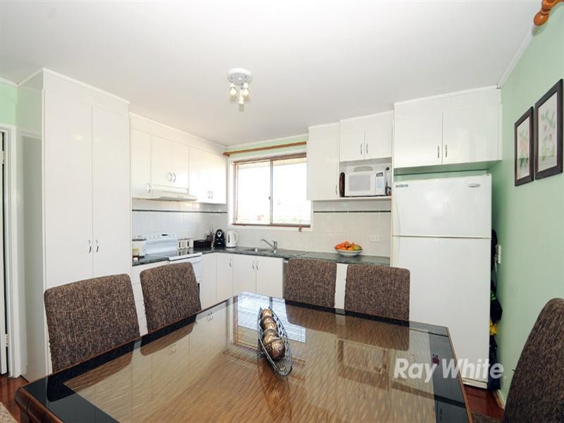 40 Kingswood Crescent, Noble Park North VIC 3174