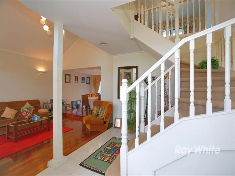 10 Whitmorr Court, Noble Park VIC 3174