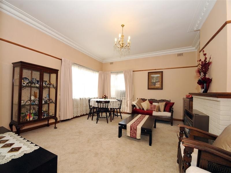 10 Kemp Street, Springvale VIC 3171