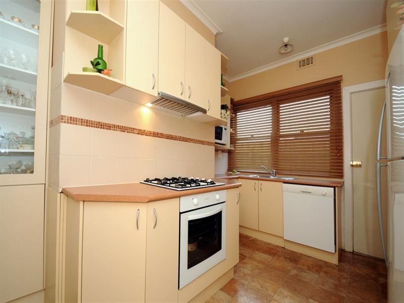 10 Kemp Street, Springvale VIC 3171