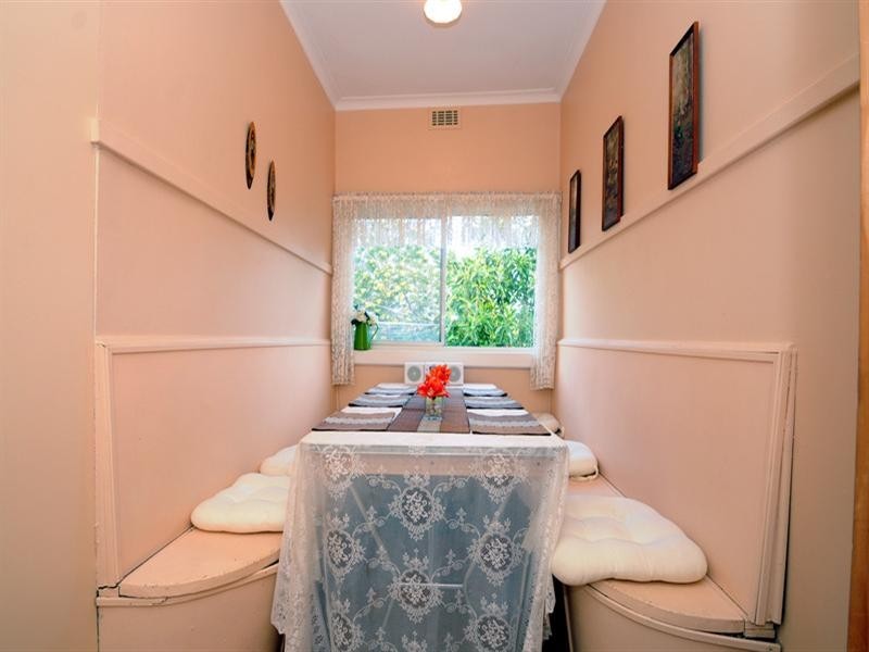 10 Kemp Street, Springvale VIC 3171