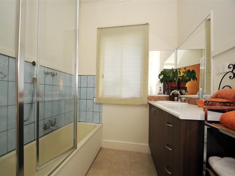 10 Kemp Street, Springvale VIC 3171