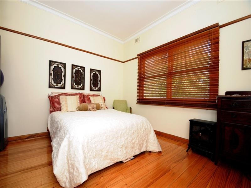 10 Kemp Street, Springvale VIC 3171