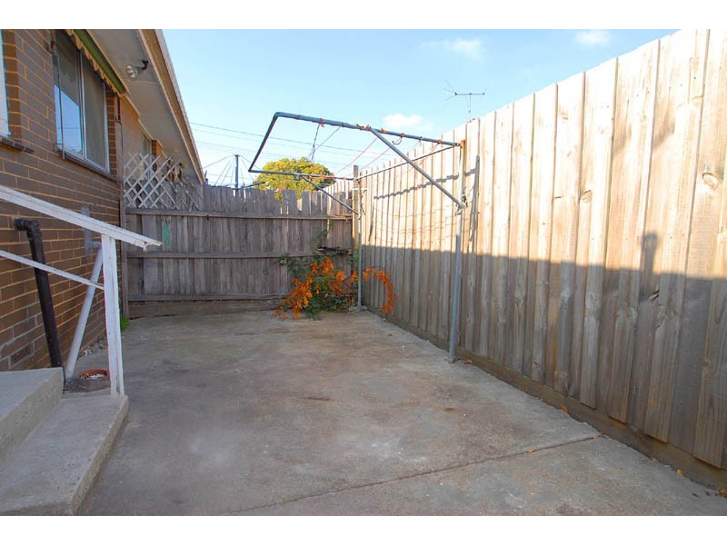 4 Stuart Street, Noble Park VIC 3174