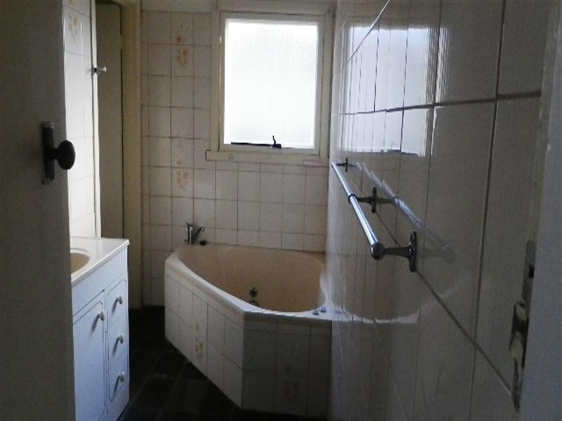 24 Theodore Avenue, Noble Park VIC 3174