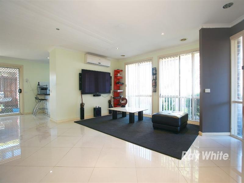 2/1A Whitmorr Court, Noble Park VIC 3174