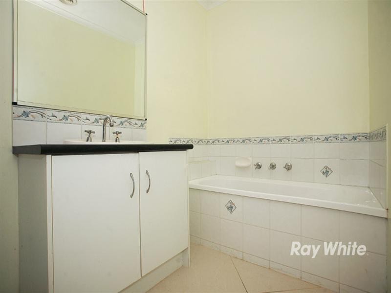 2/1A Whitmorr Court, Noble Park VIC 3174