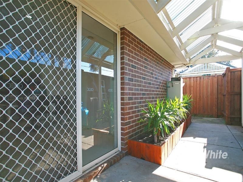 2/1A Whitmorr Court, Noble Park VIC 3174