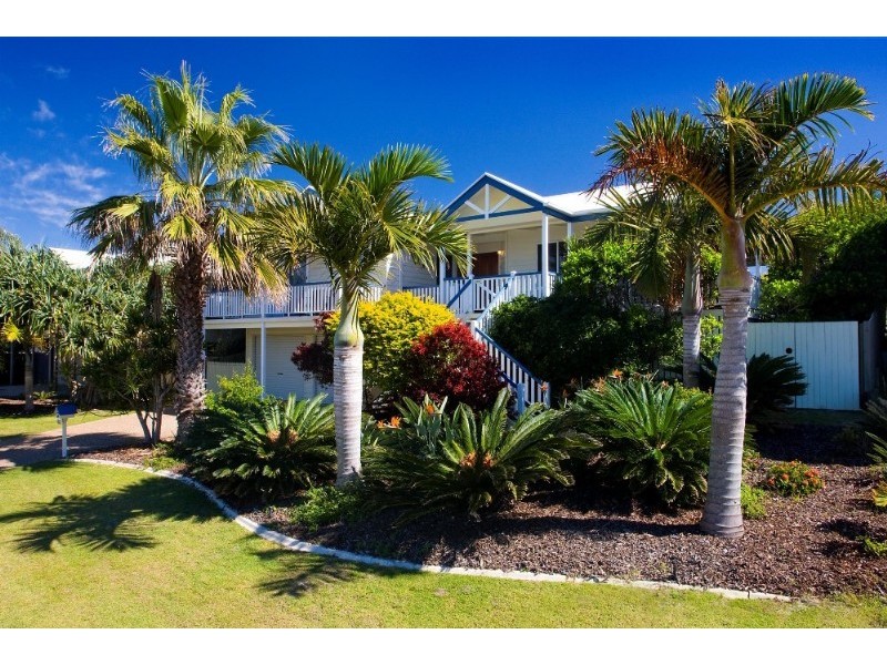 Castaways Beach QLD 4567