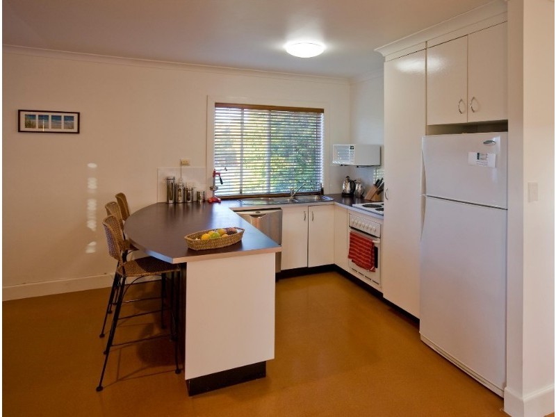 7 Hawley Court, Sunrise Beach QLD 4567