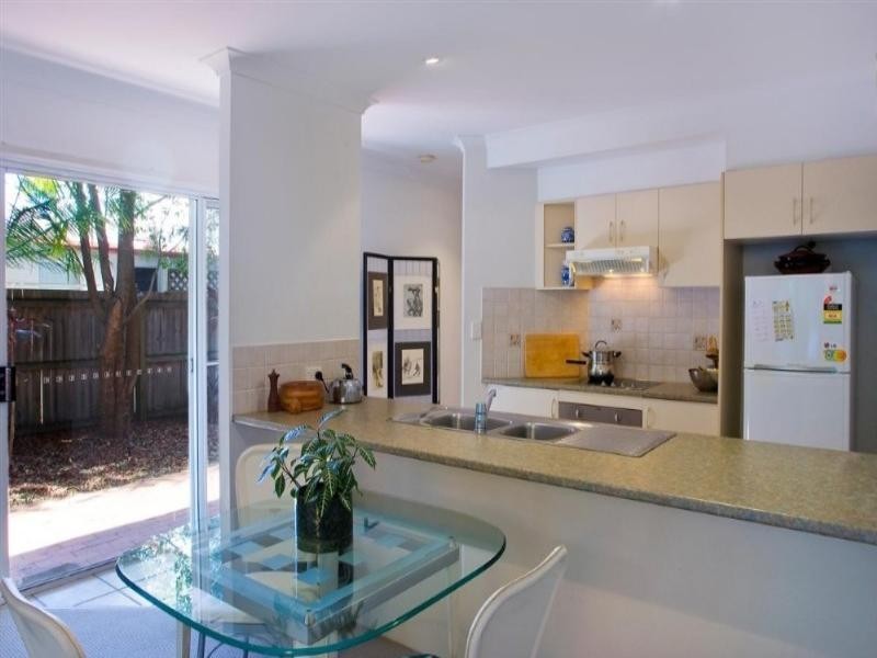 4/14 Sunseeker Close, Noosaville QLD 4566