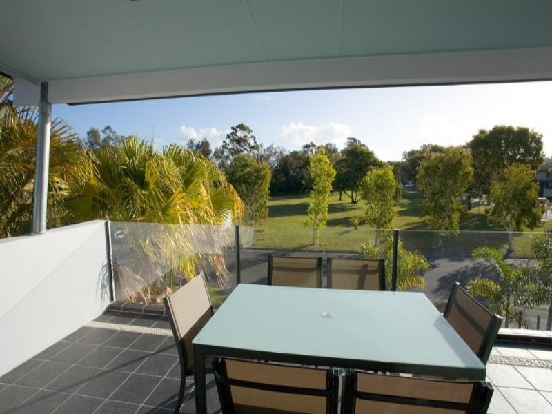 2/129 Noosa Parade, Noosaville QLD 4566