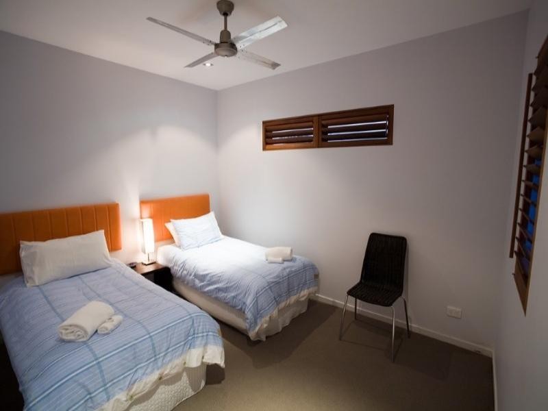 2/129 Noosa Parade, Noosaville QLD 4566