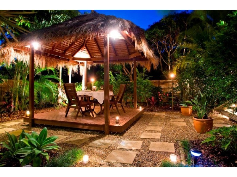 Castaways Beach QLD 4567