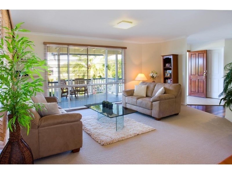 Castaways Beach QLD 4567