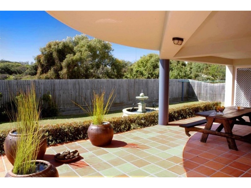 Castaways Beach QLD 4567