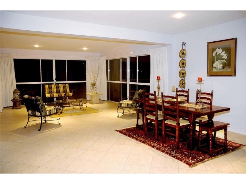 Castaways Beach QLD 4567