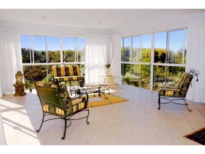 Castaways Beach QLD 4567