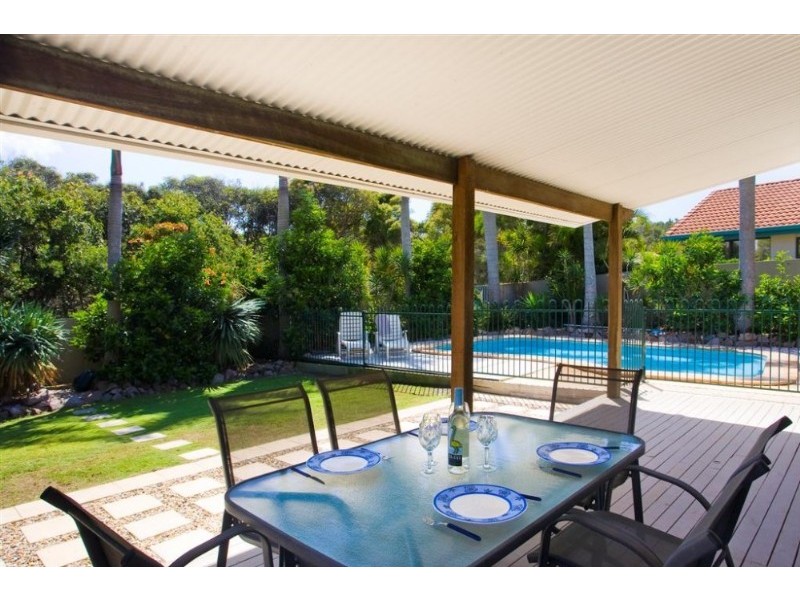 Castaways Beach QLD 4567