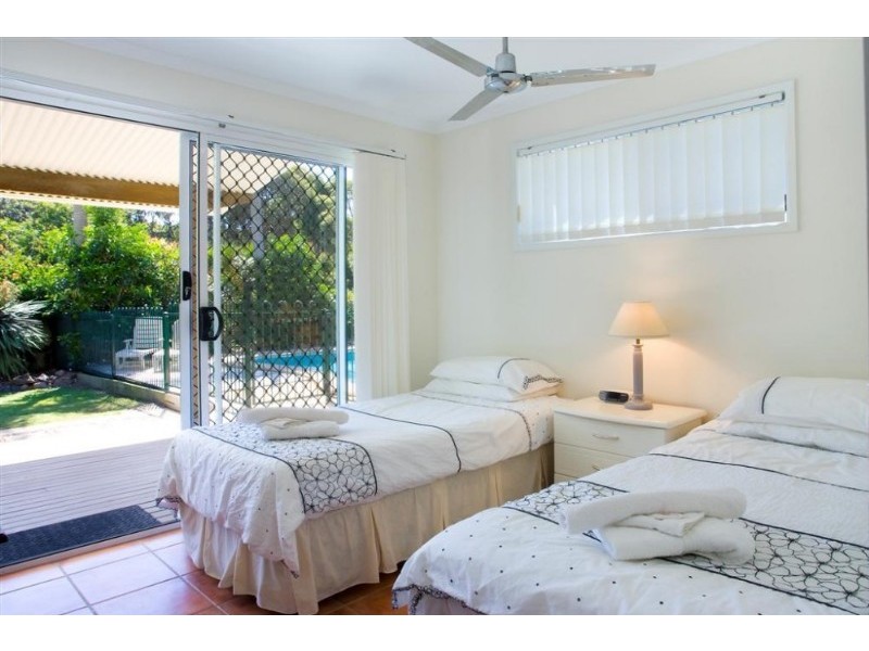 Castaways Beach QLD 4567