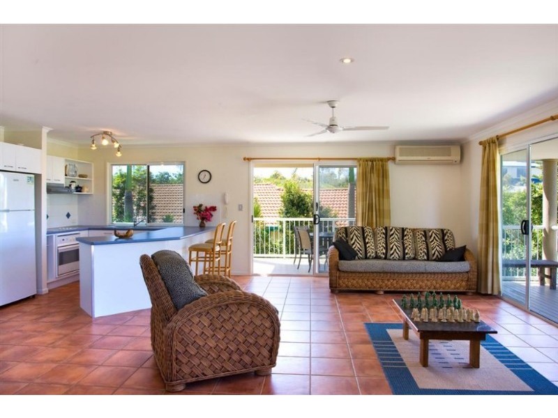 Castaways Beach QLD 4567