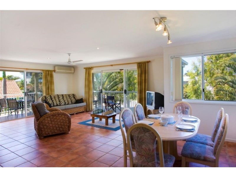 Castaways Beach QLD 4567