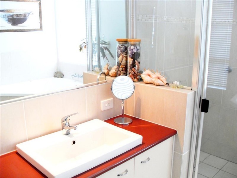 Sunrise Beach QLD 4567