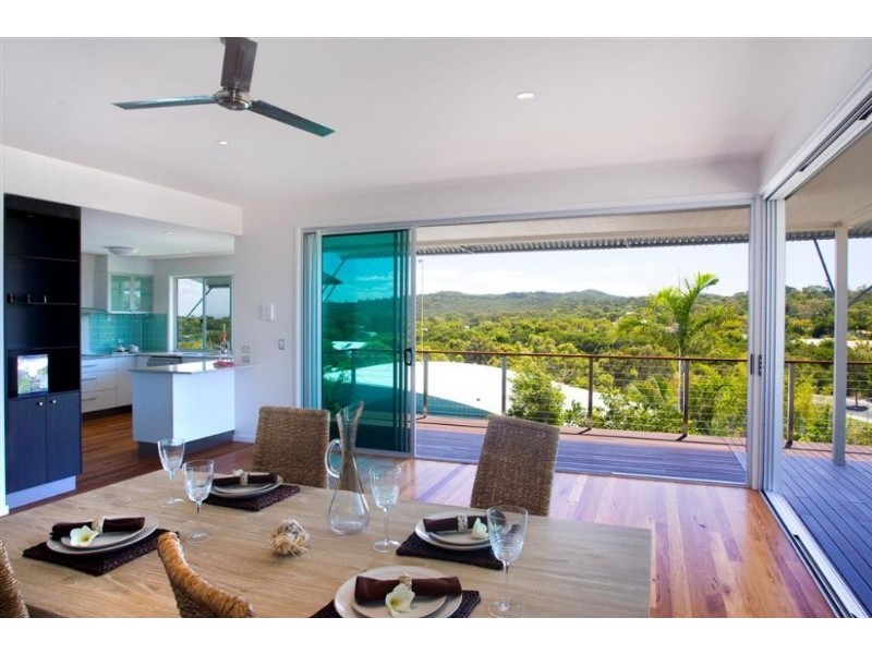 2/71 Southern Cross Parade, Sunrise Beach QLD 4567