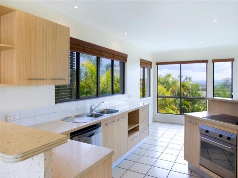 15 Oceania Crescent, Sunshine Beach QLD 4567