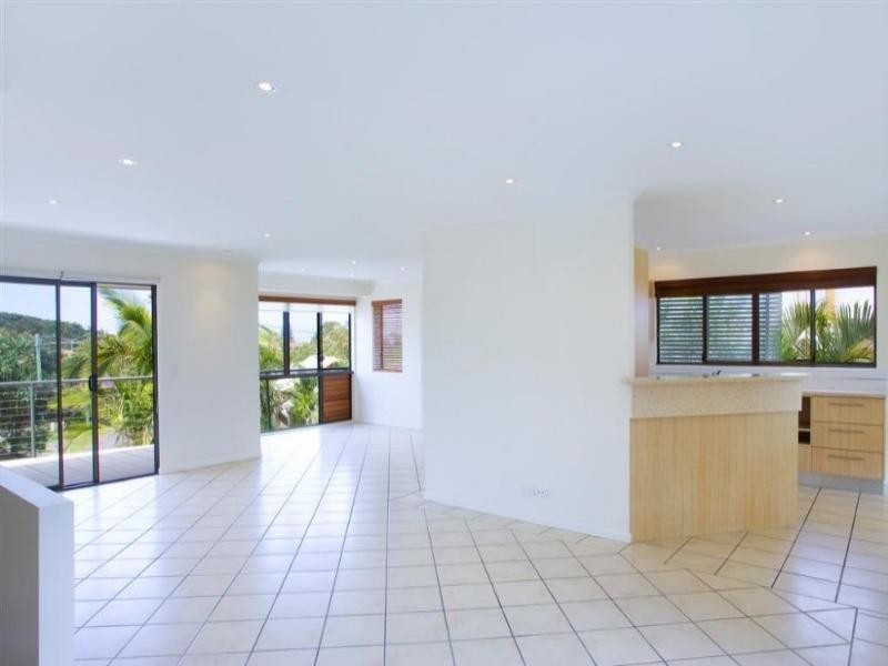 15 Oceania Crescent, Sunshine Beach QLD 4567