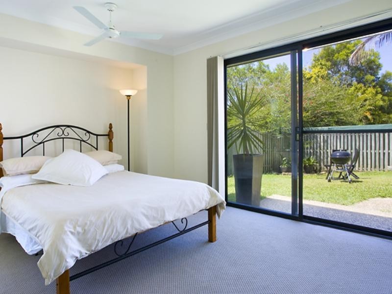 16 Honeyeater Avenue, Noosaville QLD 4566