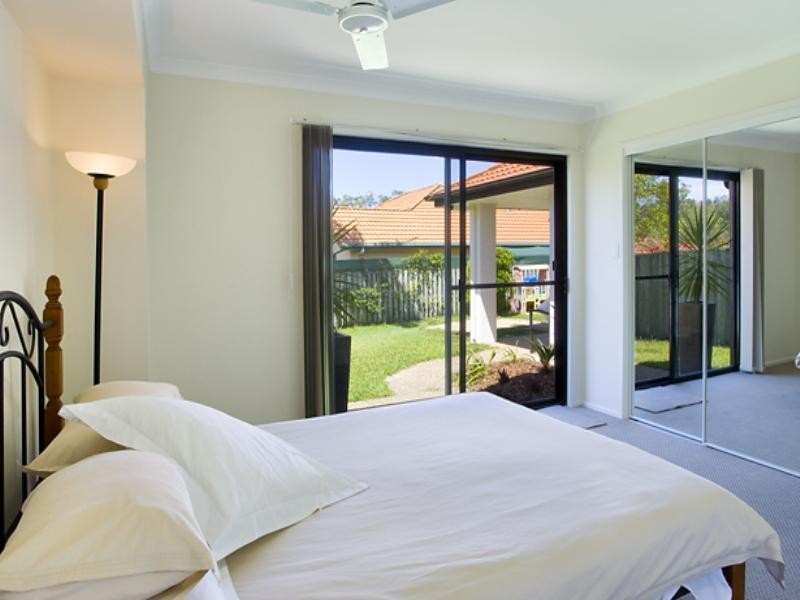 16 Honeyeater Avenue, Noosaville QLD 4566